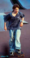 sk8er120.jpg (76014 bytes)