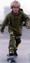 sk8er64.jpg (144218 bytes)