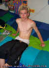 sk8er65.jpg (28368 bytes)